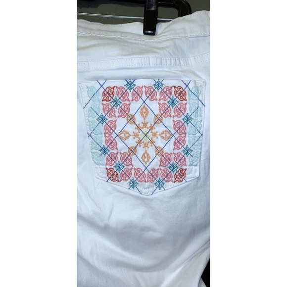 Vintage America NWT16/33  Denim Embroidery Pockets Weekend Crop denim jeans - Picture 5 of 10